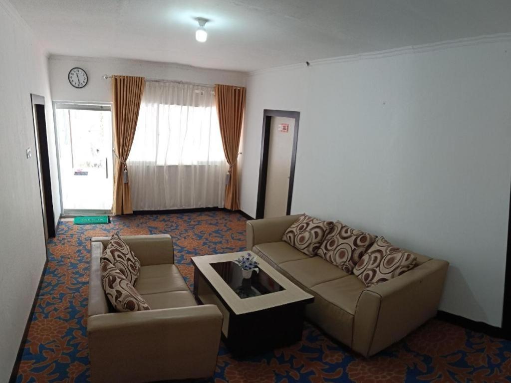 Salma Hotel Bukittinggi Exterior photo